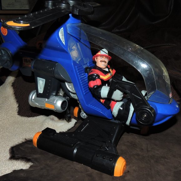 Rescue Heroes Bundle: Action & Animal Figurines, Accessories & Response Vehicles - Picture 9 of 16